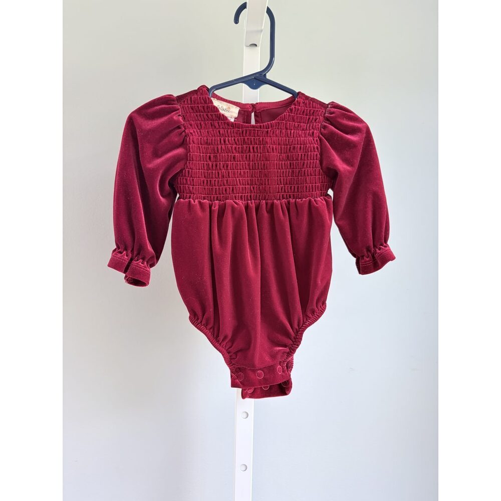 Tullabee Baby Girl Bubble Romper Size 3-6 Months